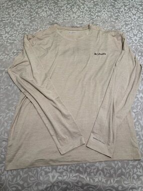 Columbia Beige Long-Sleeve Performance Tee